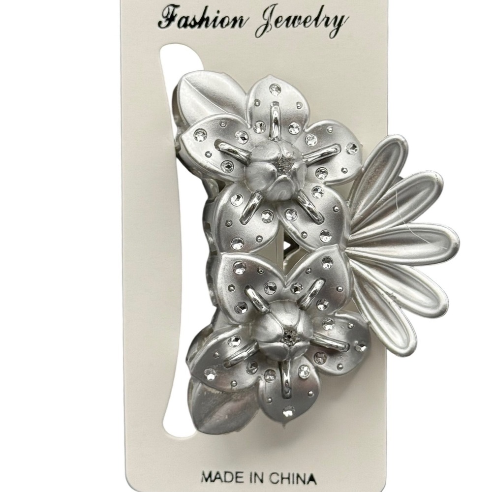 Fashion Jewelry Silver Tone Rhinestone Flower Hair Claw Clip Floral Accessory